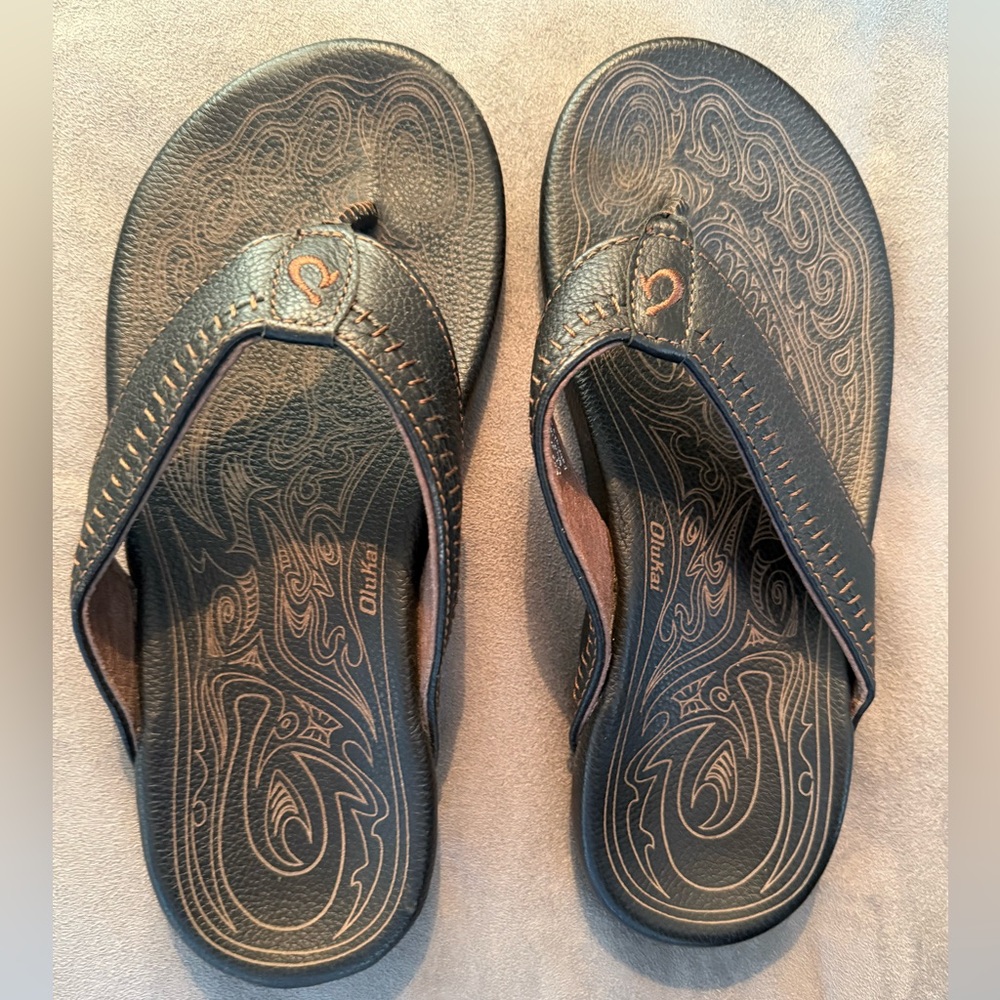 OluKai Intricate Black Sandals